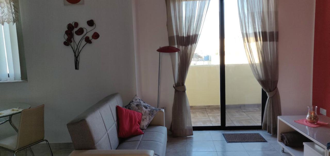 Panoramic Penthouse In Marsascala Which Enjoys Sea And Country Views Leilighet Marsaskala Eksteriør bilde