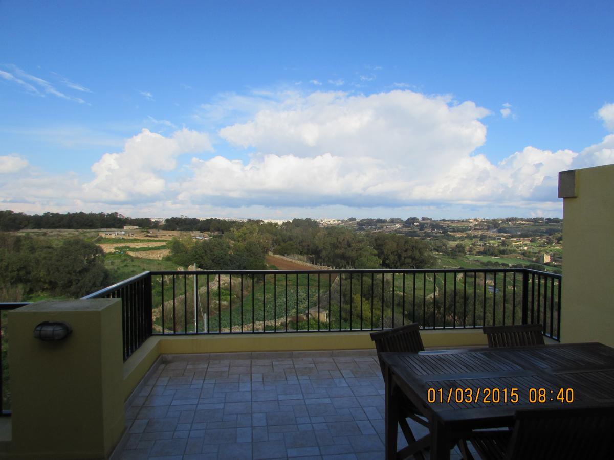 Panoramic Penthouse In Marsascala Which Enjoys Sea And Country Views Leilighet Marsaskala Eksteriør bilde