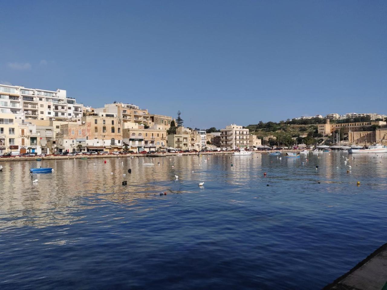 Panoramic Penthouse In Marsascala Which Enjoys Sea And Country Views Leilighet Marsaskala Eksteriør bilde