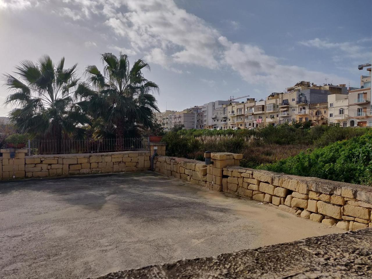 Panoramic Penthouse In Marsascala Which Enjoys Sea And Country Views Leilighet Marsaskala Eksteriør bilde