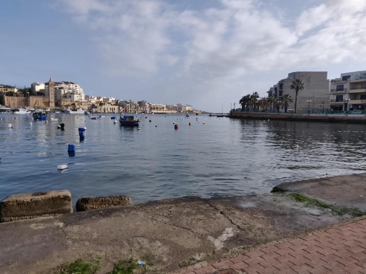 Panoramic Penthouse In Marsascala Which Enjoys Sea And Country Views Leilighet Marsaskala Eksteriør bilde