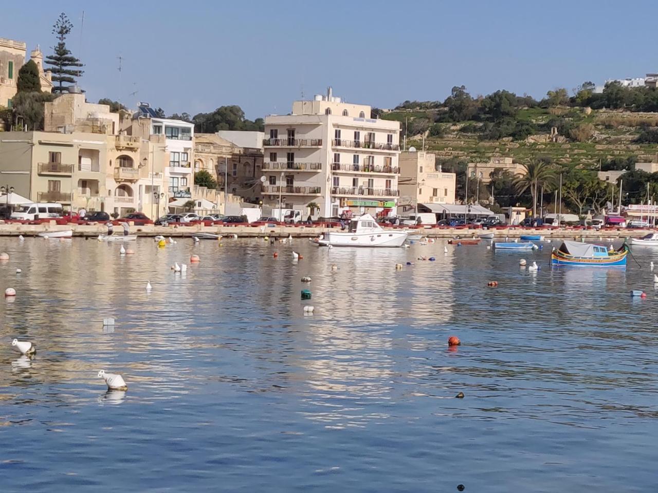 Panoramic Penthouse In Marsascala Which Enjoys Sea And Country Views Leilighet Marsaskala Eksteriør bilde