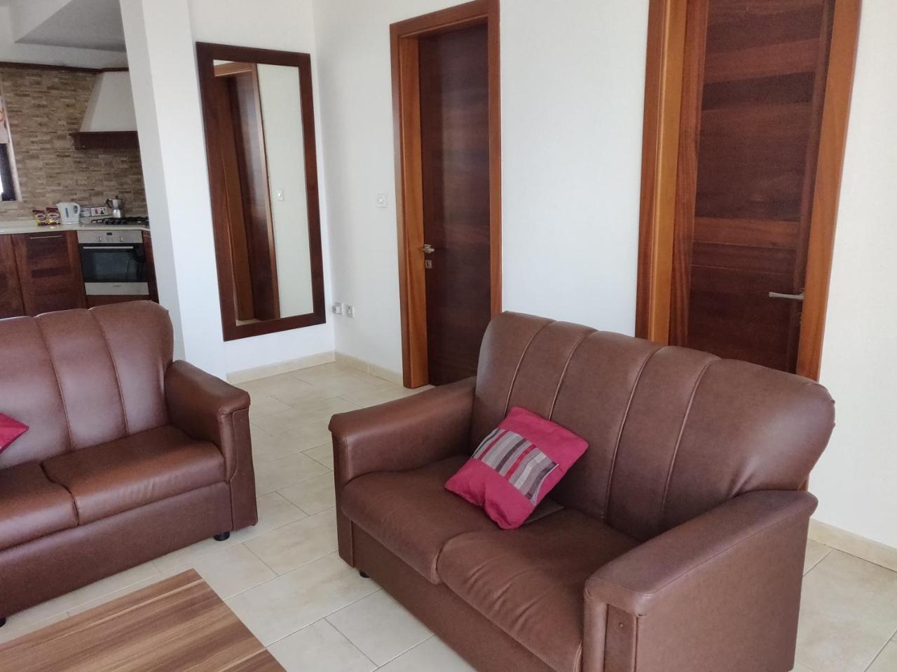Panoramic Penthouse In Marsascala Which Enjoys Sea And Country Views Leilighet Marsaskala Eksteriør bilde