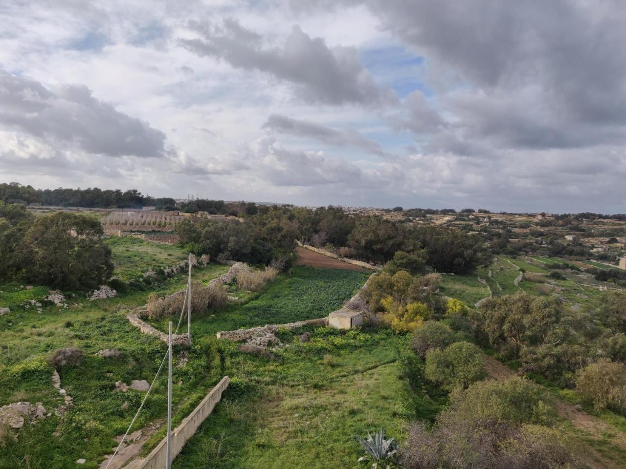 Panoramic Penthouse In Marsascala Which Enjoys Sea And Country Views Leilighet Marsaskala Eksteriør bilde