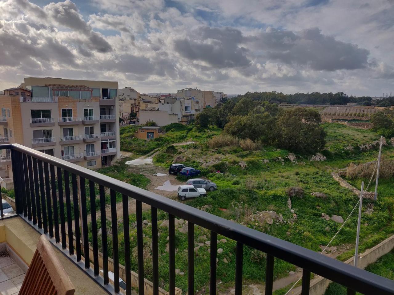Panoramic Penthouse In Marsascala Which Enjoys Sea And Country Views Leilighet Marsaskala Eksteriør bilde