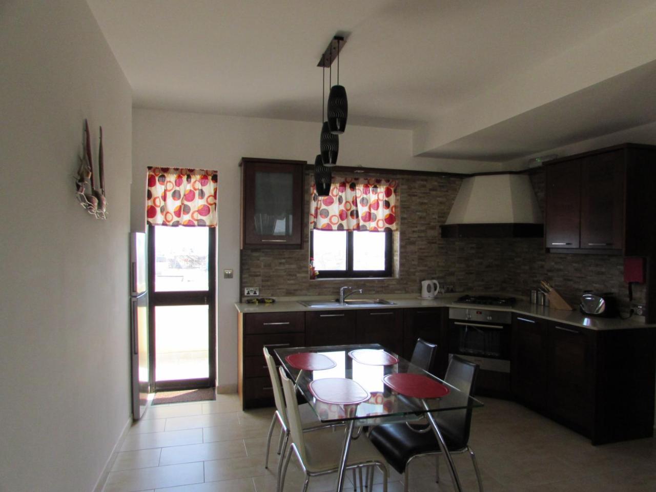 Panoramic Penthouse In Marsascala Which Enjoys Sea And Country Views Leilighet Marsaskala Eksteriør bilde