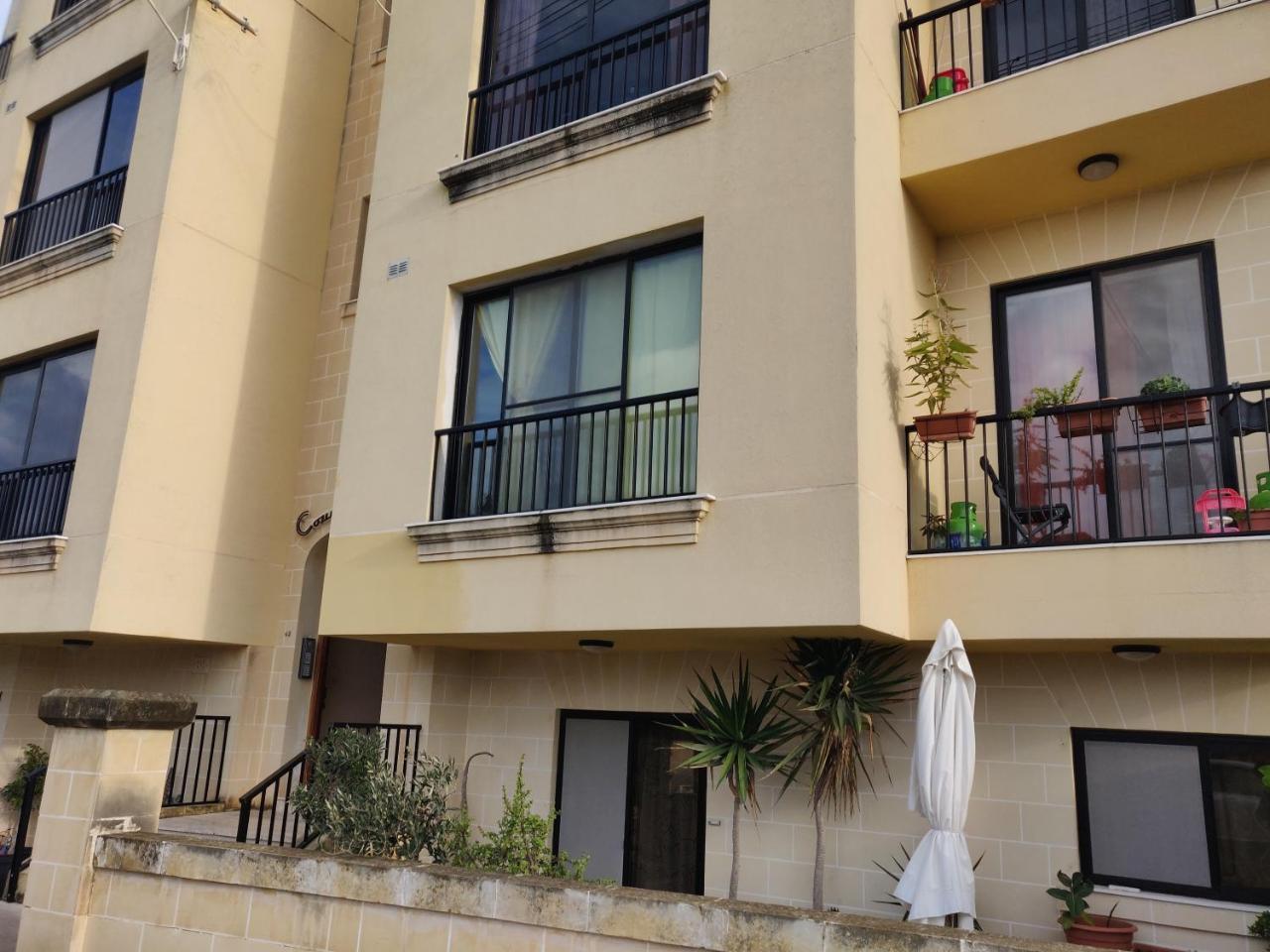 Panoramic Penthouse In Marsascala Which Enjoys Sea And Country Views Leilighet Marsaskala Eksteriør bilde