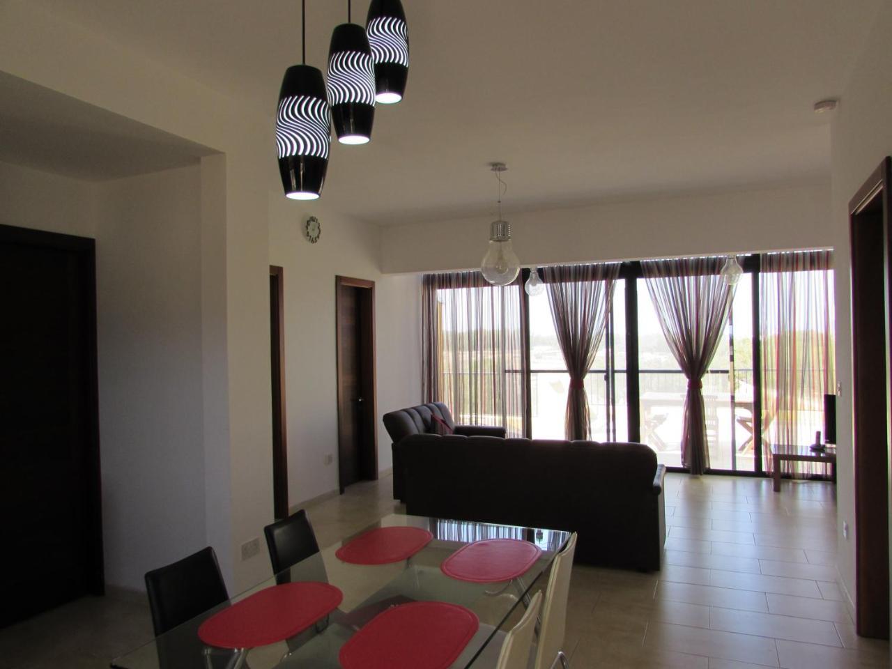 Panoramic Penthouse In Marsascala Which Enjoys Sea And Country Views Leilighet Marsaskala Eksteriør bilde