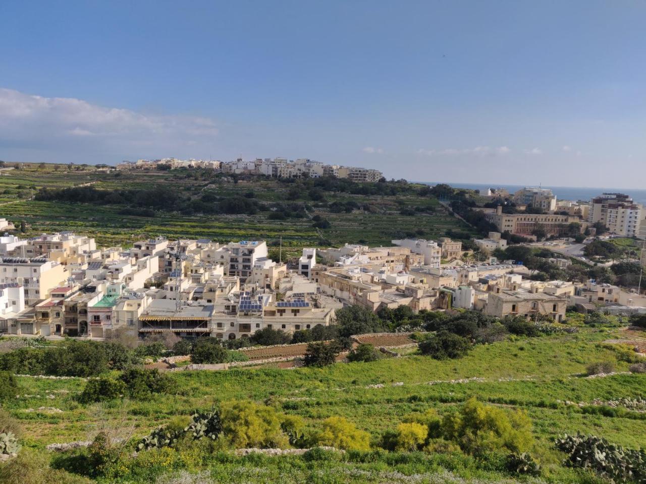 Panoramic Penthouse In Marsascala Which Enjoys Sea And Country Views Leilighet Marsaskala Eksteriør bilde